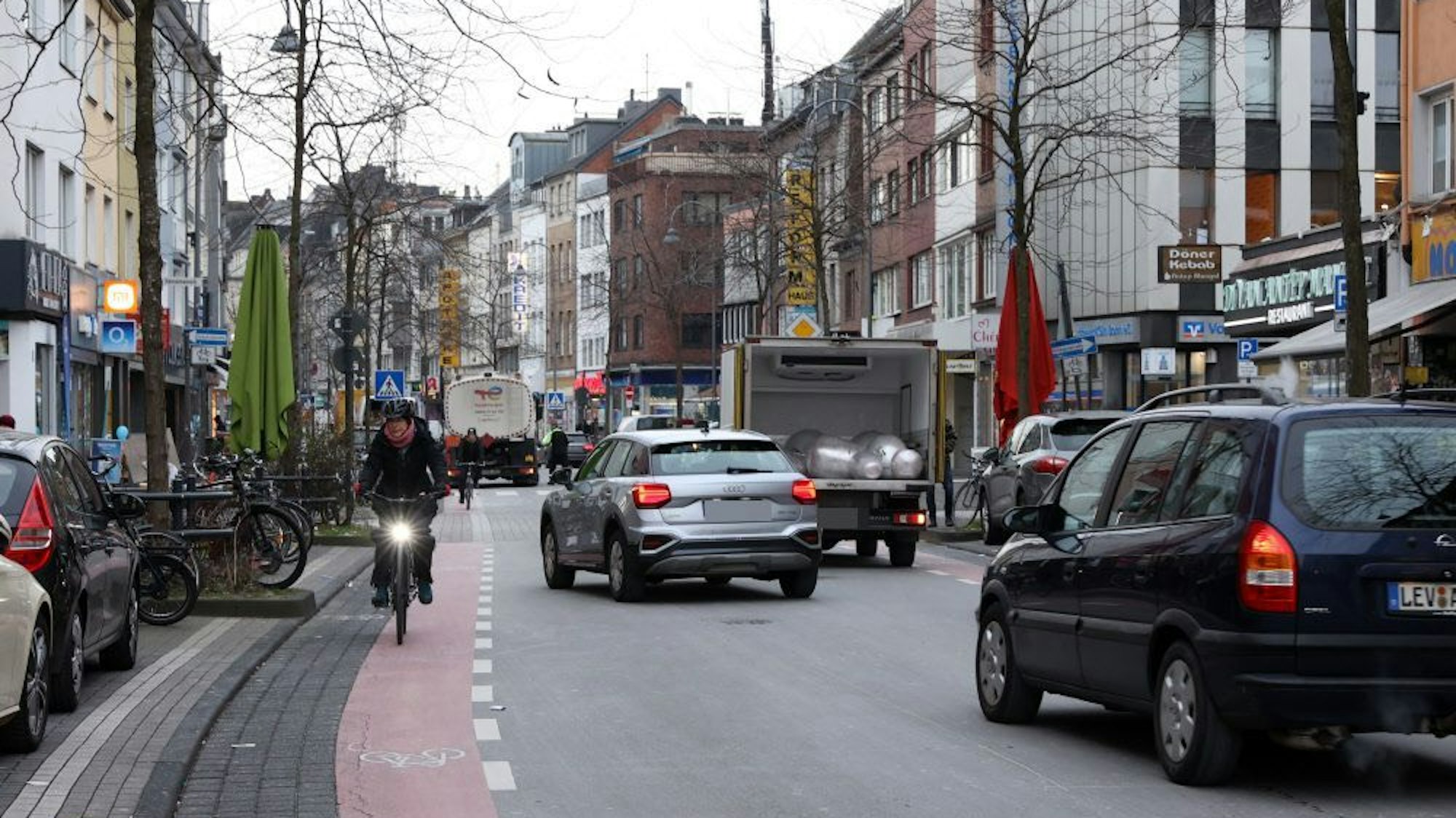 Szene von der Venloer Straße