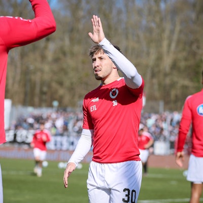 09.03.2024, Köln, Fußball, bwin 3. Liga Herren, Sportpark Höhenberg, 29. Spieltag, Saison 2023 2024, FC Viktoria Köln SV Waldhof Mannheim: Luca Marseiler Viktoria Köln. DFB regulations prohibit any use of photographs as image sequences and or quasi-video. Nordrhein-Westfalen Deutschland *** 09 03 2024, Köln, Fußball, bwin 3 Liga Herren, Sportpark Höhenberg, 29 Spieltag, Saison 2023 2024, FC Viktoria Köln SV Waldhof Mannheim Luca Marseiler Viktoria Köln DFB regulations prohibit any use of photographs as image sequences and or quasi video Nordrhein Westfalen Germany