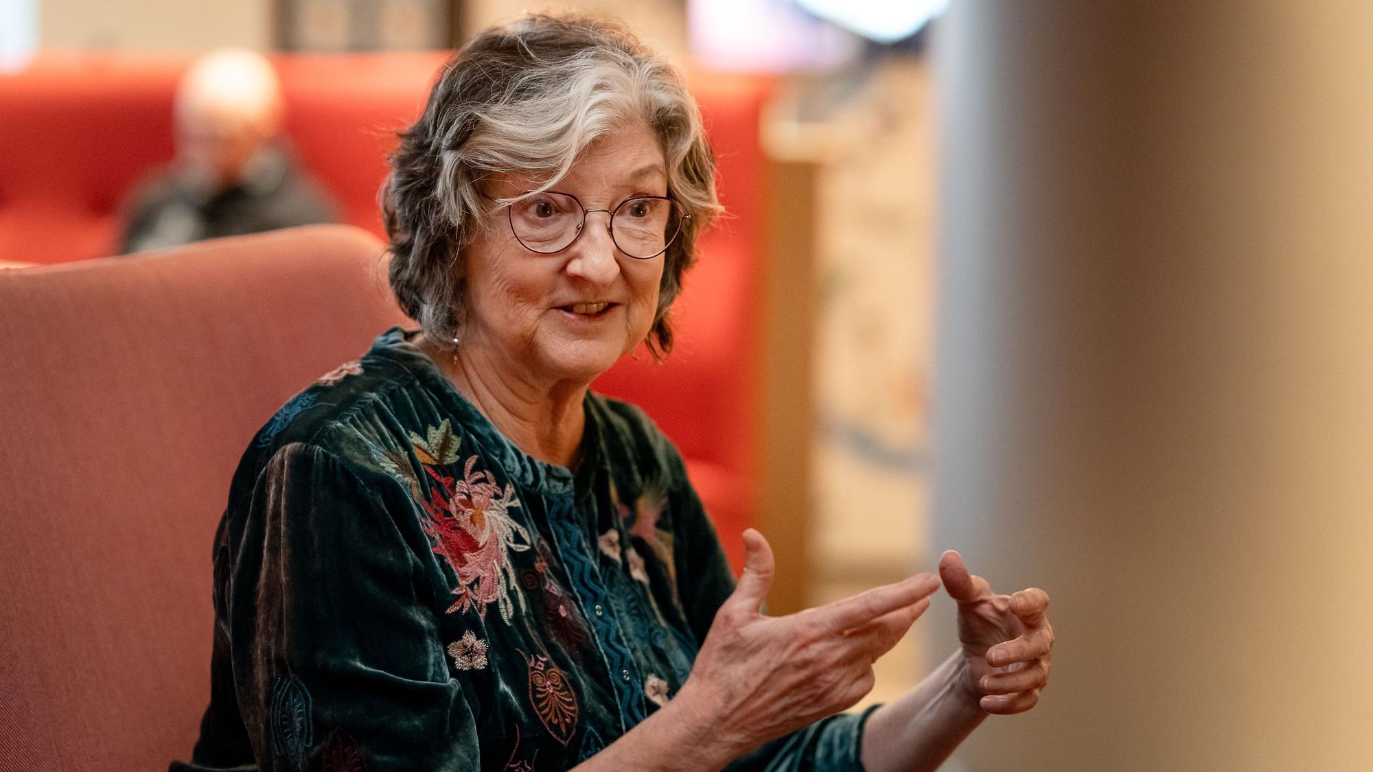Kingsolver Barbara Kingsolver vor lit.Cologne im Interview: „ Soll Trump doch ...