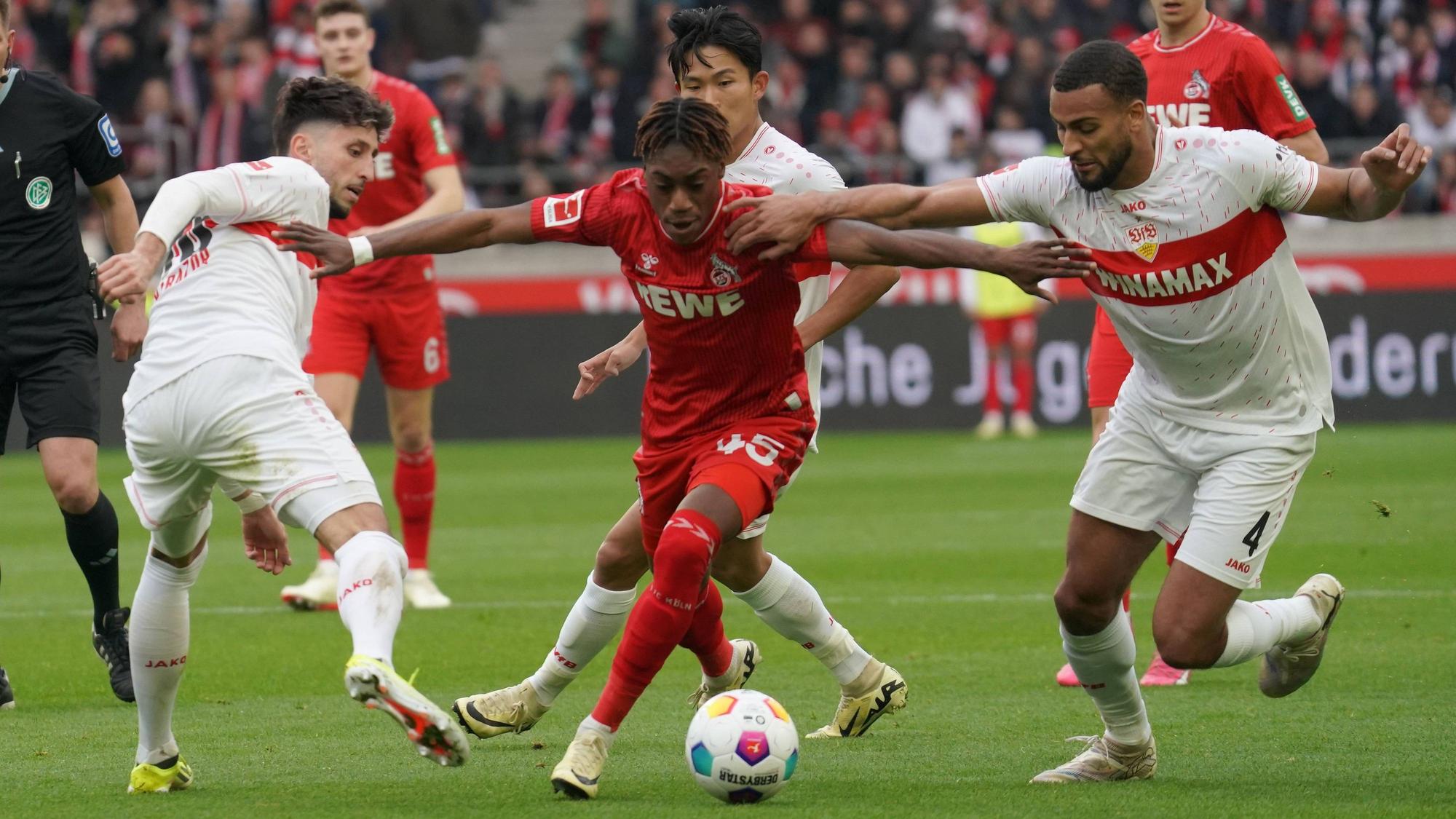 FC-Stürmer Justin Diehl im Duell mit Josha Vagnomen (r.) vom VfB Stuttgart - seinem wahrscheinlich neuen Klub.