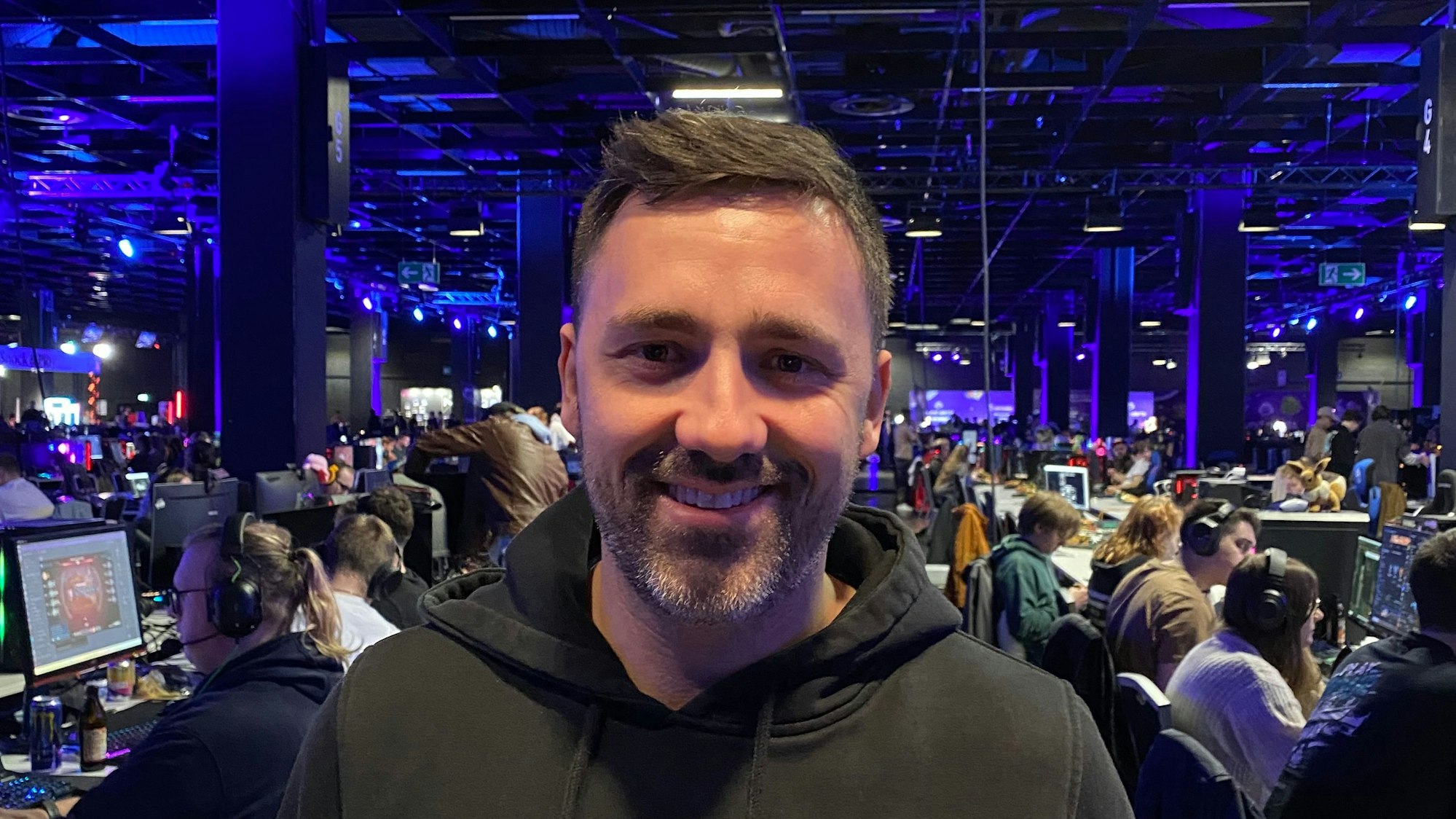 Hat die erste Gamescom Lan in Köln mit organisiert: Dennis Gehlen.