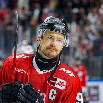 Kapitän der Haie und der Nationalmannschaft: Verteidiger Moritz Müller.