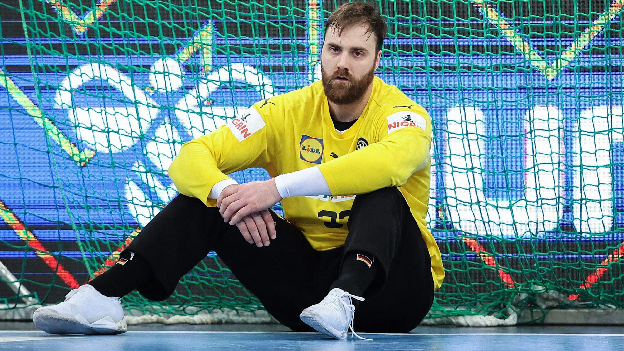 Torhüter Andreas Wolff zeigt sich beim Spiel der deutschen Handballer gegen Kroatien enttäuscht.