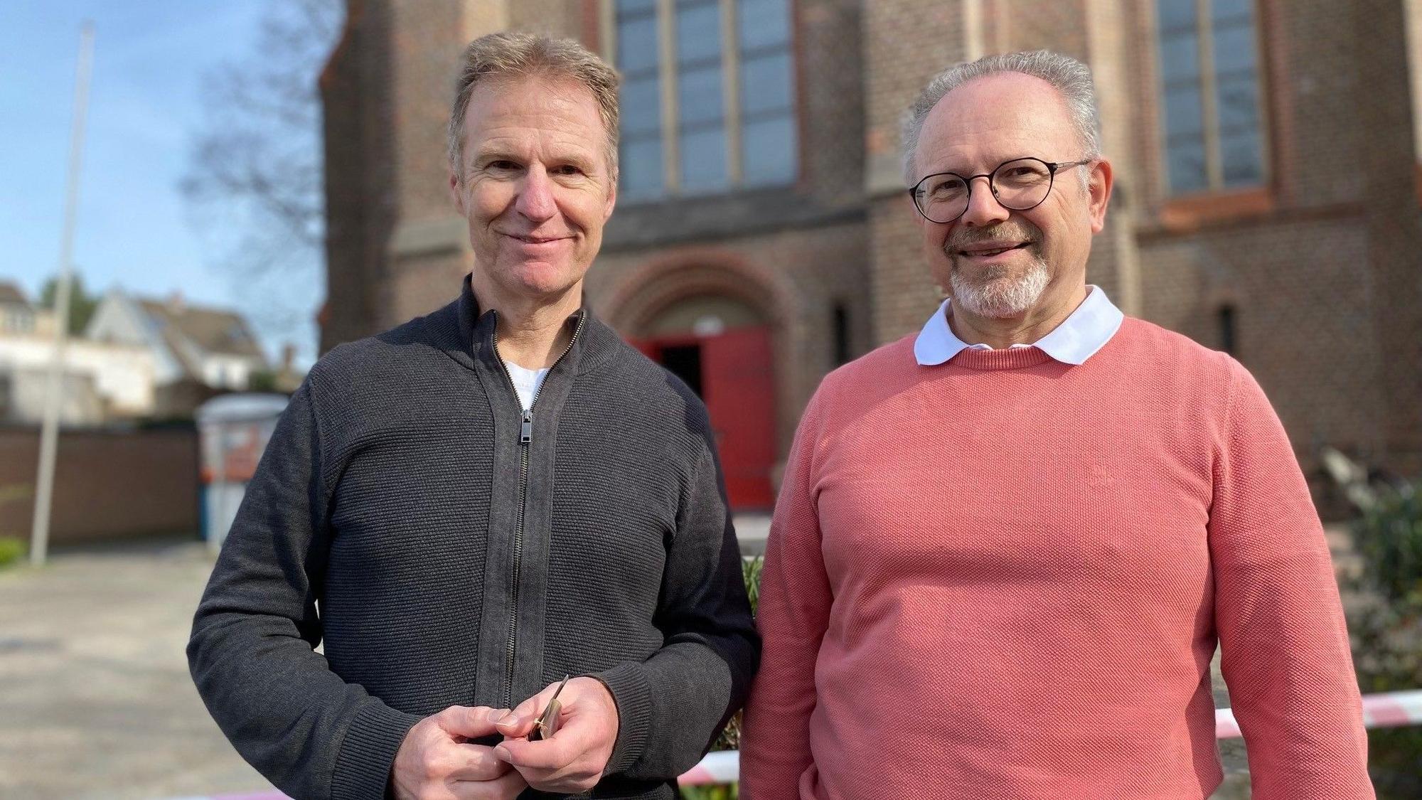 Zu sehen sind Felix Ross und Manfred Bäuml.