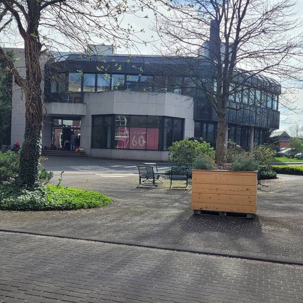 Das Foto zeigt das Zanders-Forum.