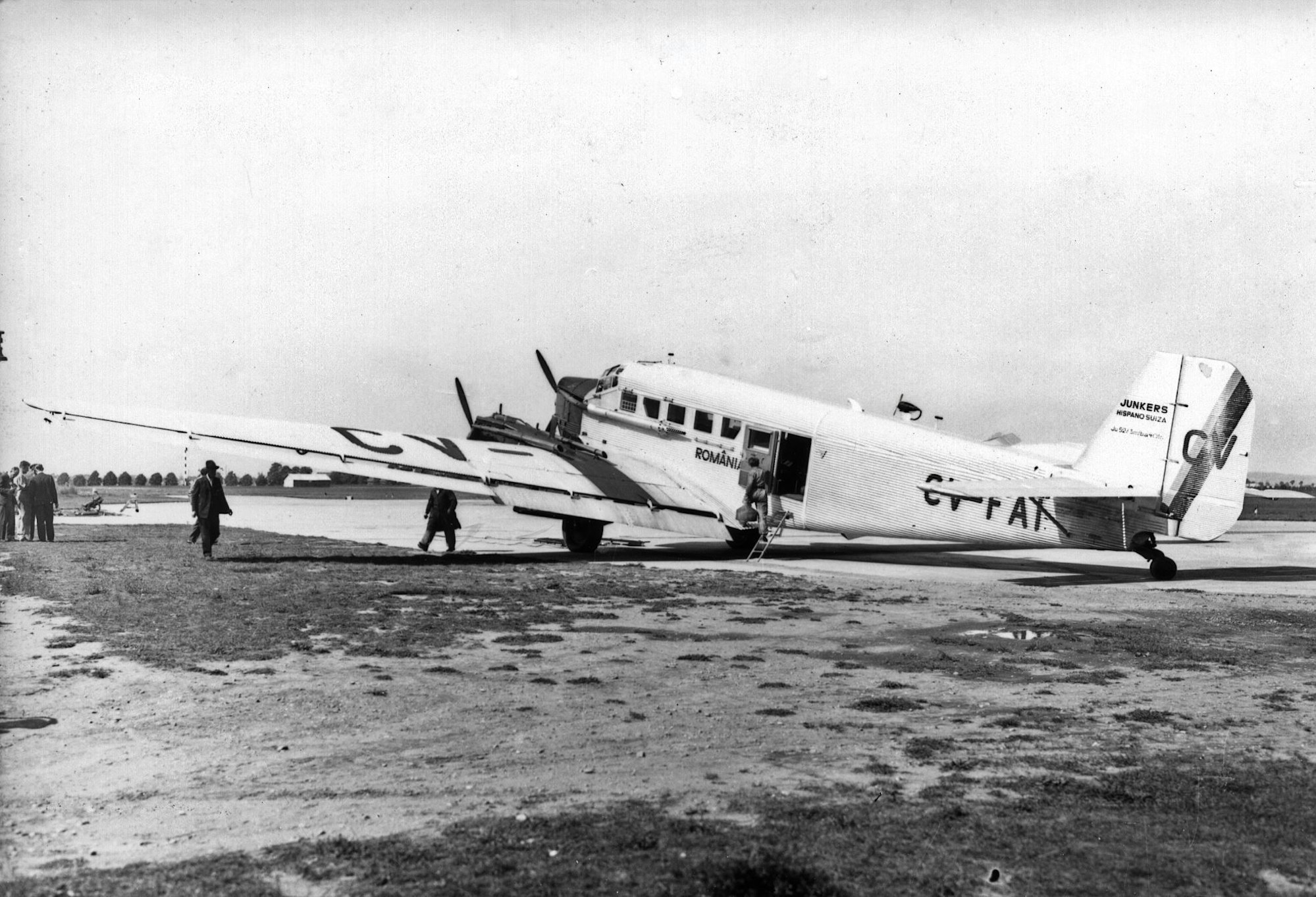 Eine Ju 52/3m CV-FAI „Romania" mit drei Hispano-Suiza-Motoren. Sie wurde 1932 als Privatreiseflugzeug an den rumänischen Prinzen Bibescu geliefert.