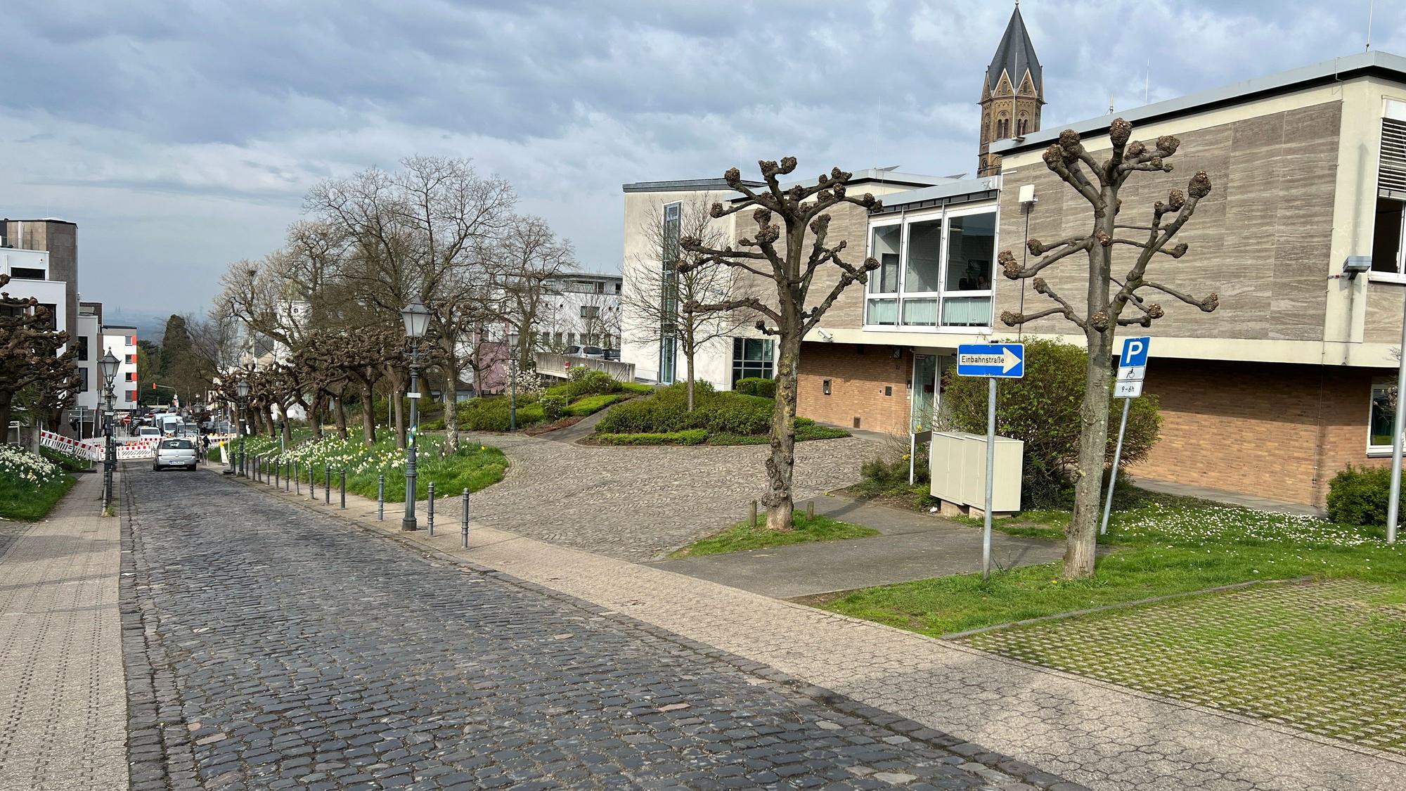 Das Amtsgericht Bergisch Gladbach an der Schloßstraße in Bensberg.