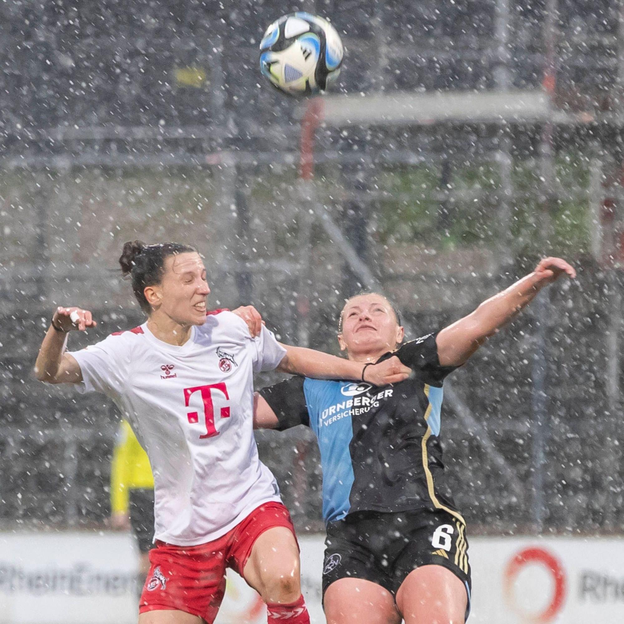 GOOGLE PIXEL Frauen-Bundesliga: 1. FC Köln - 1. FC Nürnberg, 23.03.2024 Sara Agrez 1. FC Köln, 4 im Zweikampf mit Jessica May 1. FC Nürnberg, 6. GOOGLE PIXEL Frauen-Bundesliga, 1. FC Köln - 1. FC Nürnberg, 17. Spieltag, am 23.03.2024, Franz-Kremer-Stadion, Köln DFL regulations prohibit any use of photographs as image sequences and/or quasi-video *** GOOGLE PIXEL Frauen Bundesliga 1 FC Köln 1 FC Nürnberg, 23 03 2024 Sara Agrez 1 FC Köln, 4 in duel with Jessica May 1 FC Nürnberg, 6 GOOGLE PIXEL Frauen Bundesliga, 1 FC Köln 1 FC Nürnberg, 17 Spieltag, am 23 03 2024, Franz Kremer Stadion, Köln DFL regulations prohibit any use of photographs as image sequences and or quasi video Copyright: xBEAUTIFULxSPORTS/Meuselx