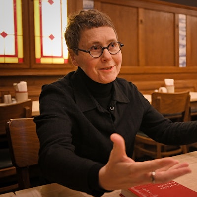 Die Kölner Autorin Angela Steidele.