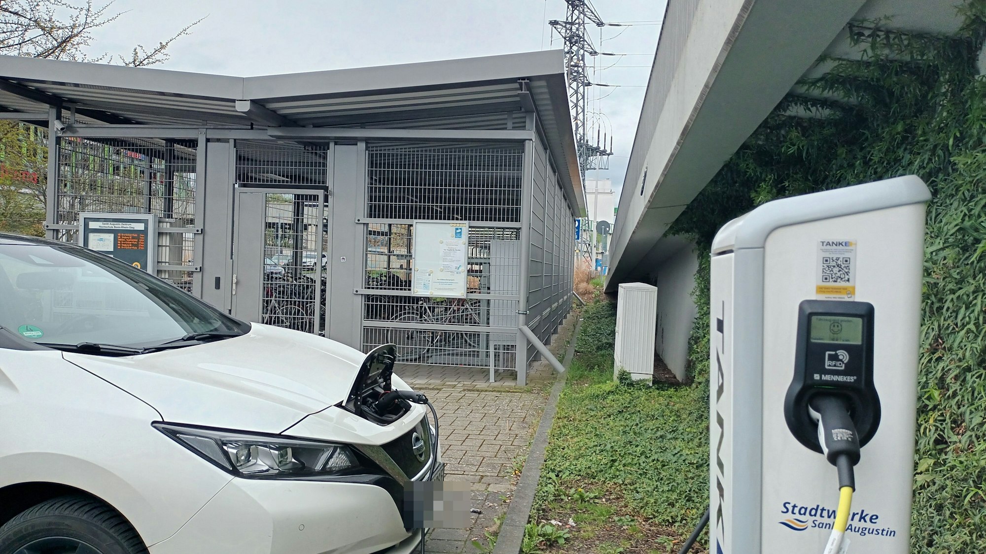 E-Ladesäule im Sankt Augustiner Zentrum