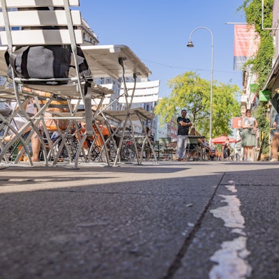 Klare Regeln für Mobiliar, Abstände und Barrierefreiheit bei den Außenflächen hat die Verwaltung gemeinsam mit der Gastronomie geschaffen.