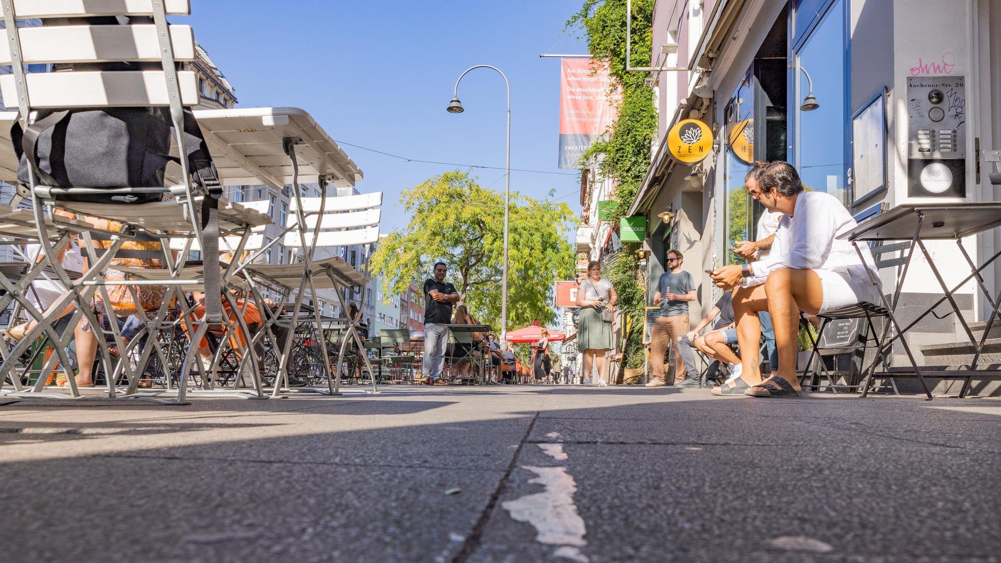 Klare Regeln für Mobiliar, Abstände und Barrierefreiheit bei den Außenflächen hat die Verwaltung gemeinsam mit der Gastronomie geschaffen.