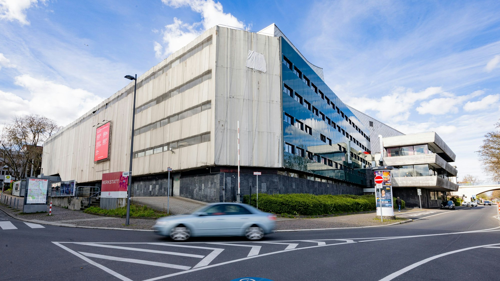 Noch ist nicht entschieden, ob die Oper Bonn saniert oder neu gebaut werden soll.