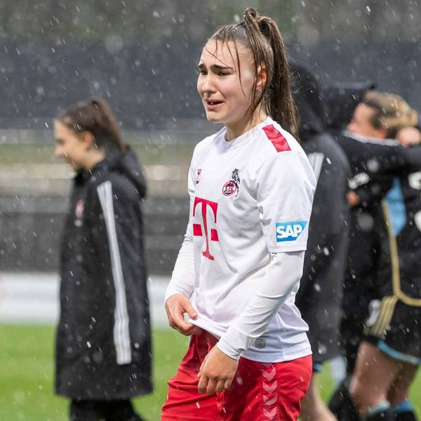GOOGLE PIXEL Frauen-Bundesliga: 1. FC Köln - 1. FC Nürnberg, 23.03.2024 Alena Bienz 1. FC Köln, 11 ist enttäuscht. GOOGLE PIXEL Frauen-Bundesliga, 1. FC Köln - 1. FC Nürnberg, 17. Spieltag, am 23.03.2024, Franz-Kremer-Stadion, Köln DFL regulations prohibit any use of photographs as image sequences and/or quasi-video *** GOOGLE PIXEL Frauen Bundesliga 1 FC Köln 1 FC Nürnberg, 23 03 2024 Alena Bienz 1 FC Köln, 11 is disappointed GOOGLE PIXEL Frauen Bundesliga, 1 FC Köln 1 FC Nürnberg, 17 Spieltag, am 23 03 2024, Franz Kremer Stadion, Köln DFL regulations prohibit any use of photographs as image sequences and or quasi video Copyright: xBEAUTIFULxSPORTS/Meuselx