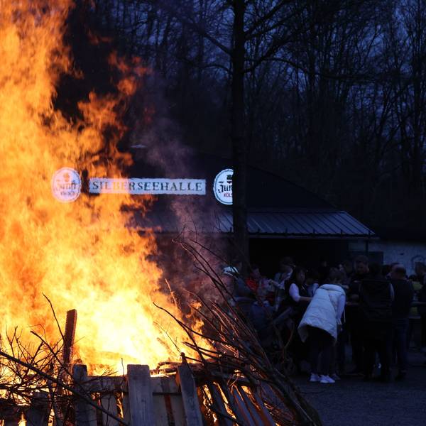 Bild eines Osterfeuers