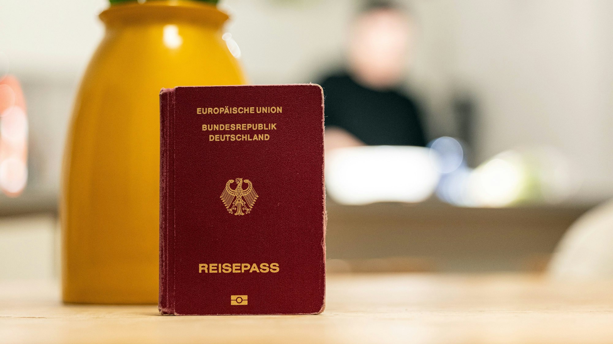 Einen Reisepass kann Edward Grigorjan nicht vorweisen.