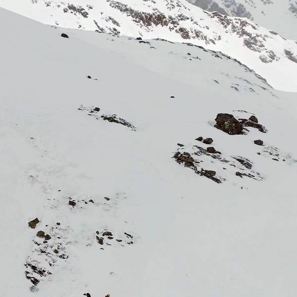 Das Wrack eines seit 30. März 2024 in Tirol vermissten Kleinflugzeuges ist in den Stubaier Alpen entdeckt worden. Drei Tage nach dem Verschwinden eines Kleinflugzeugs hat die Polizei in Österreich das Wrack der Cessna 172 im Hochgebirge entdeckt.