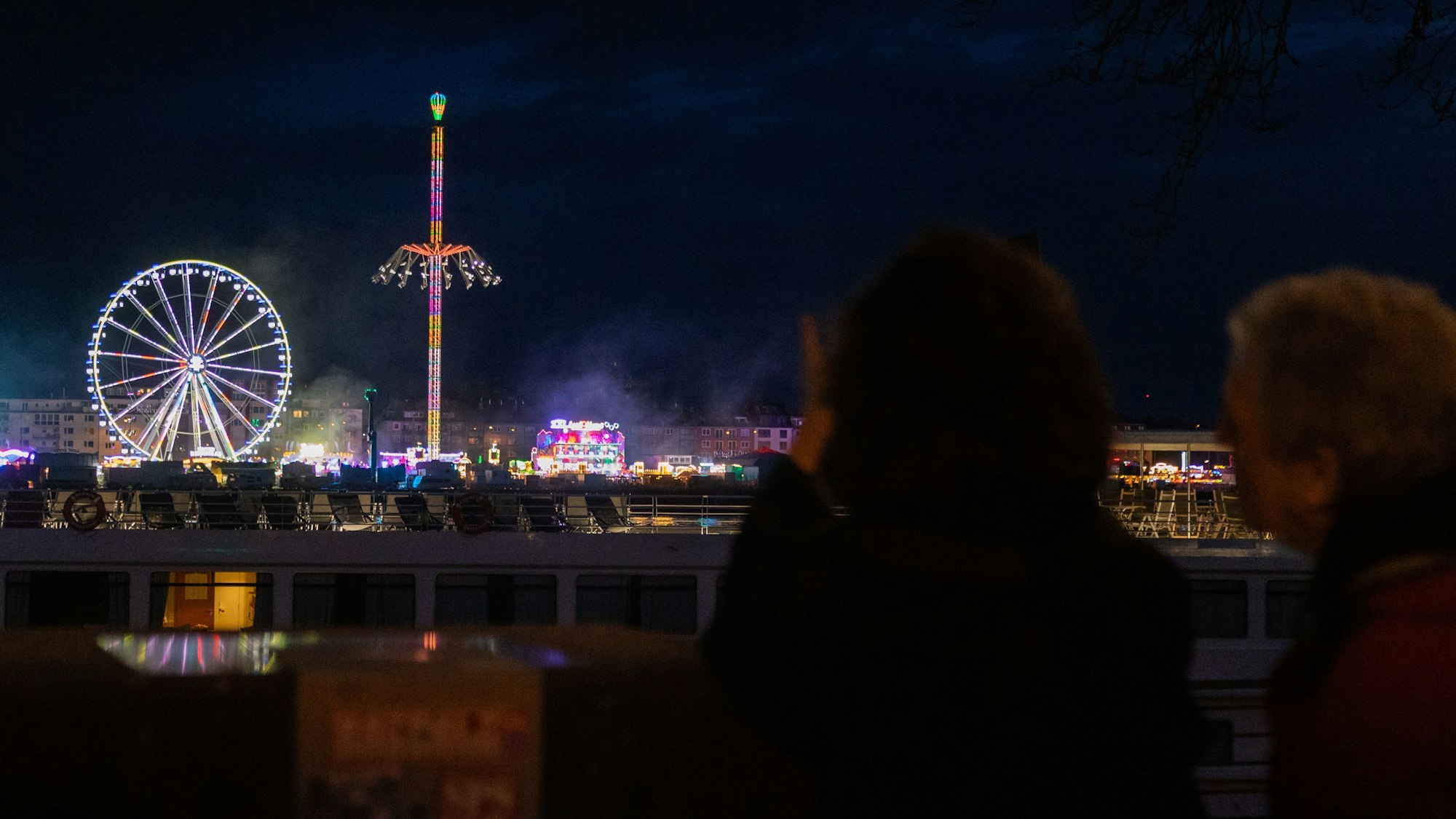 Der Tower ist weithin sichtbar.