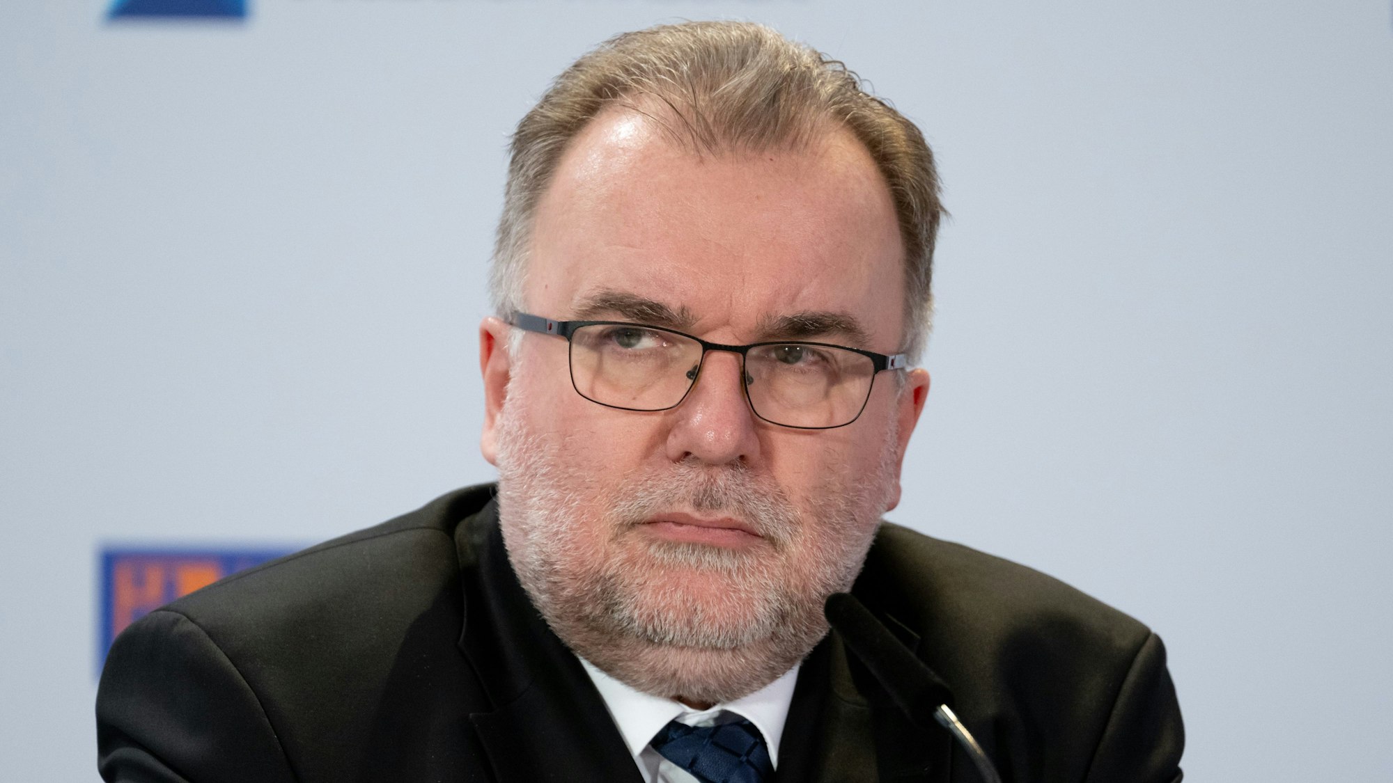 Siegfried Russwurm, Präsident des Bundesverbandes der Deutschen Industrie (BDI) bei einer Pressekonferenz.