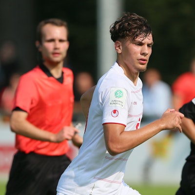 1.FC Köln U17 vs. Alemannia Aachen, B Junioren,
Julian Andreas Pauli (1. FC Köln), 18.09.2021, Bild: Herbert Bucco