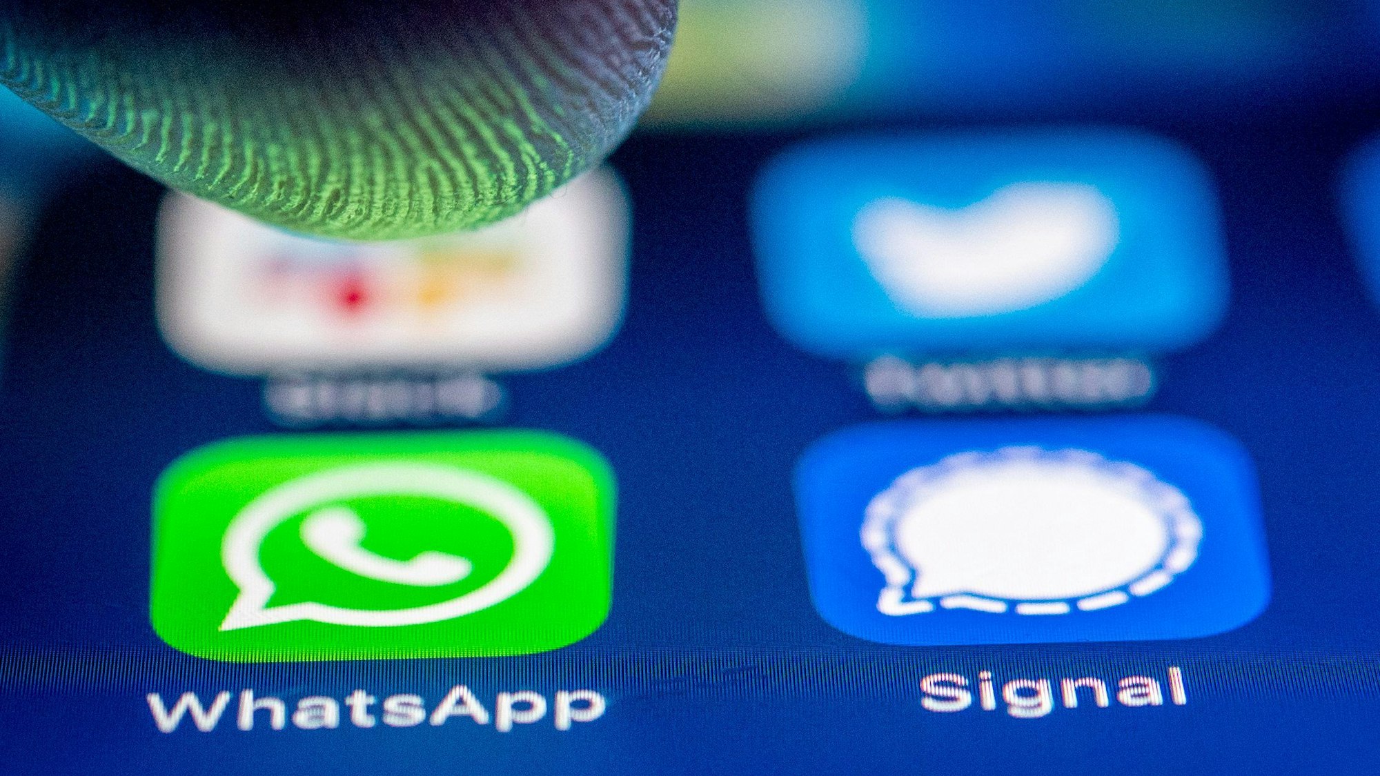 Die Kölnische Rundschau ist nun auch auf WhatsApp zu finden.