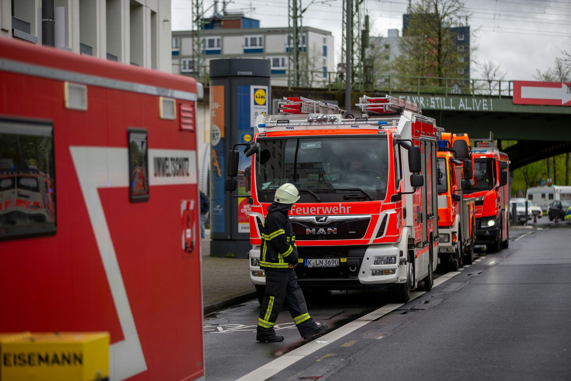 Die Polizei sprach von einer verdächtigen Flüssigkeit in einem Gebäudeteil.