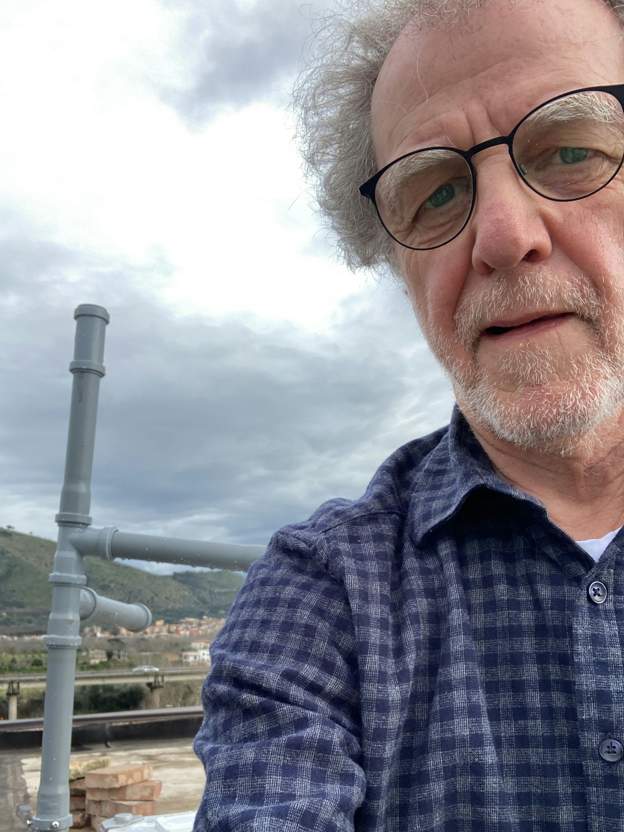 Aufbau einer Blitzkiste für CMCC im italienischen Caserta.