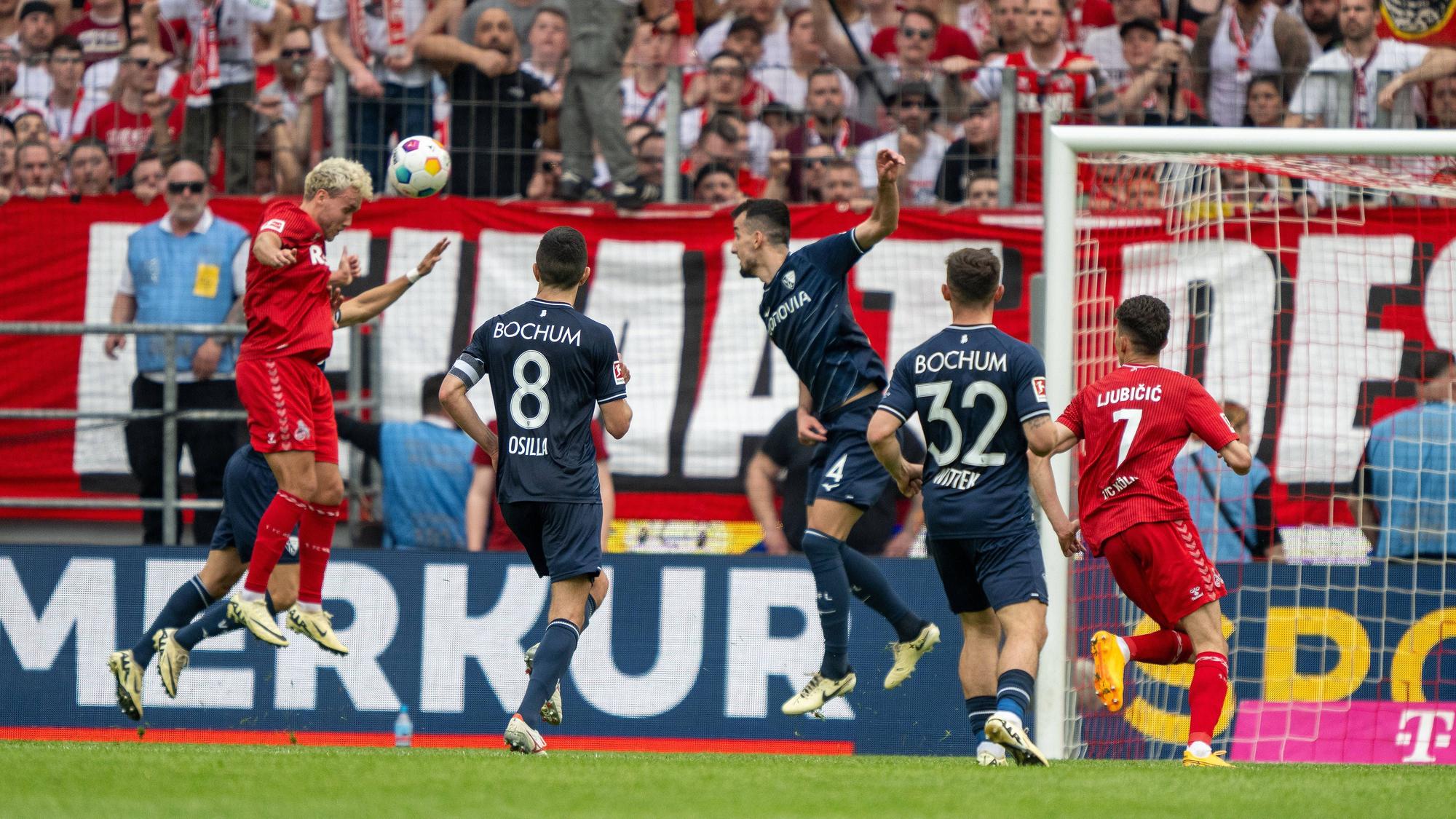 Luca Waldschmidt bei seinem Kopfballtor.