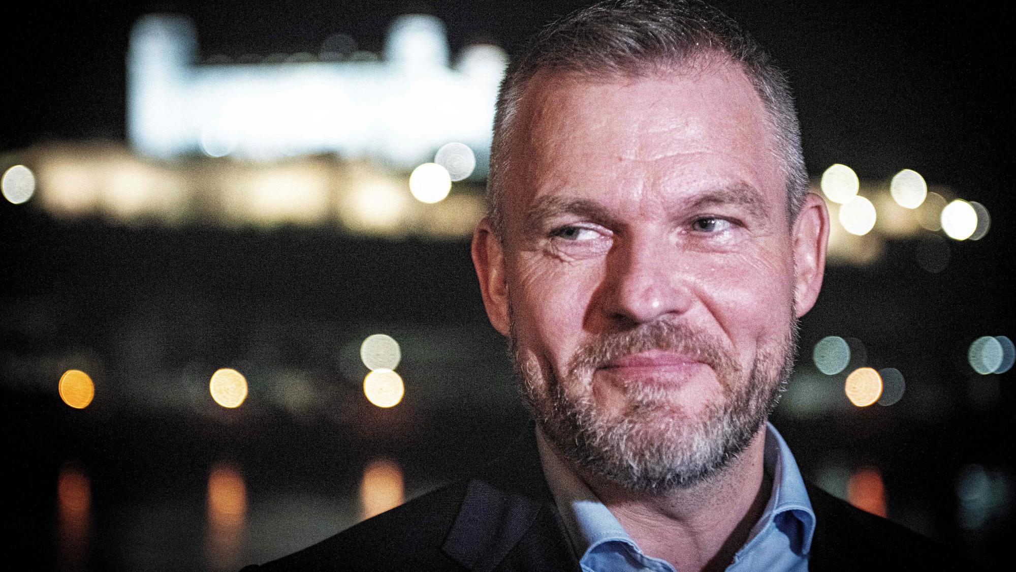 Peter Pellegrini, derzeitiger Sprecher des slowakischen Nationalrats und neu gewählter slowakischer Präsident, spricht zu den Journalisten in seiner Wahlkampfzentrale in Bratislava.