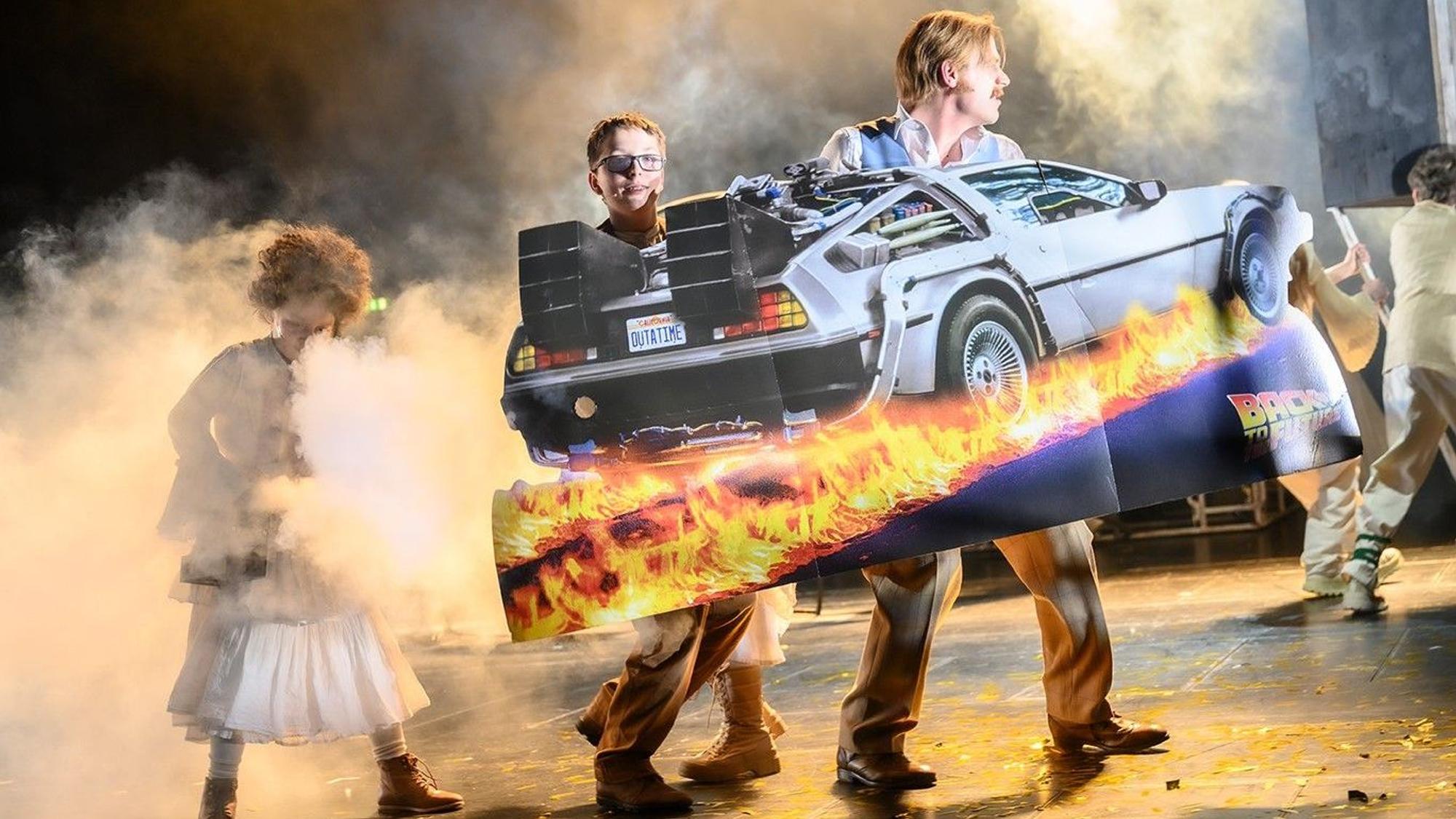 Premiere von "Die Zeitmaschine" im Theater Bonn.