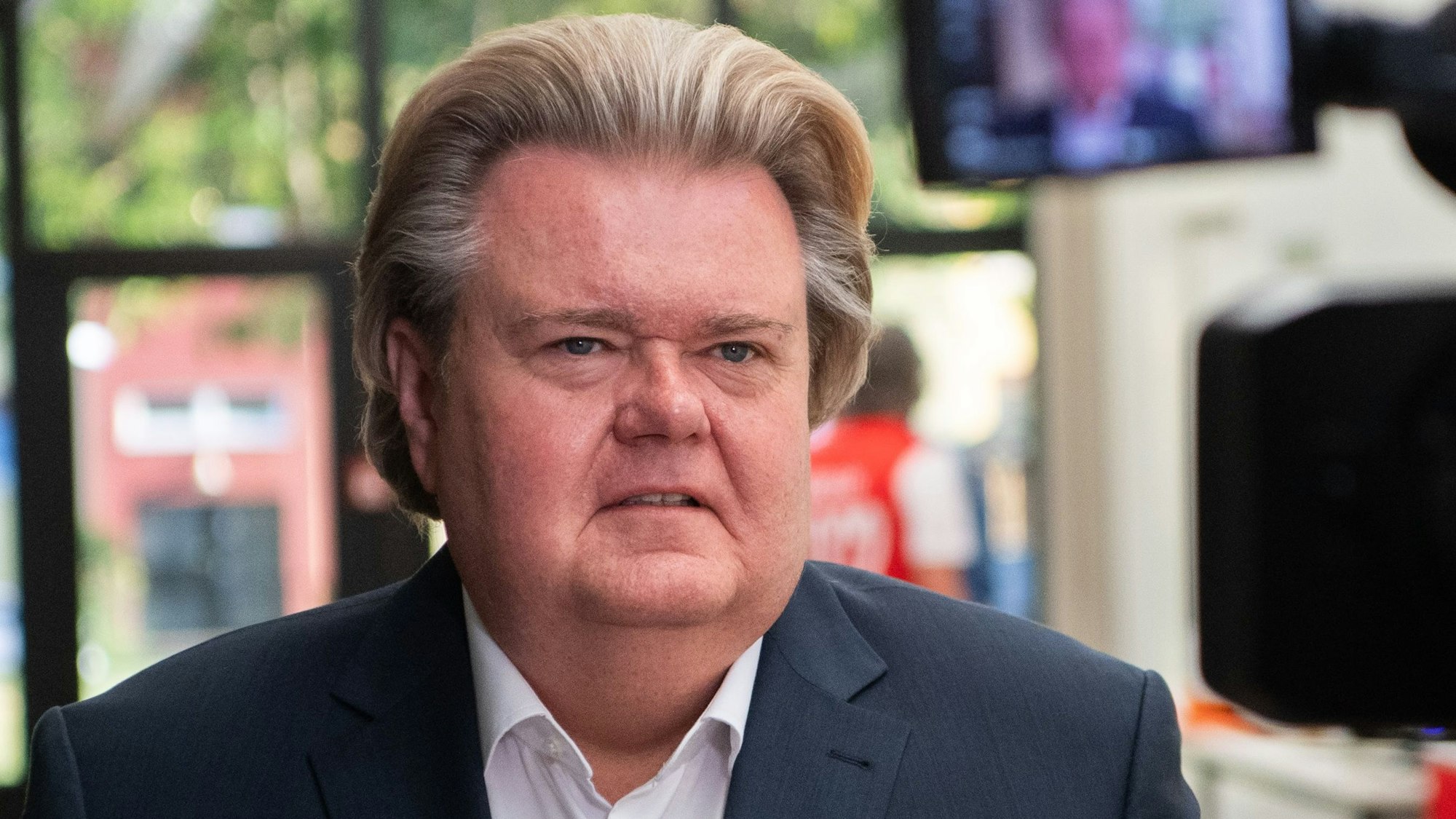 Das Bild zeigt Klaus Voussem im Kreishaus in Euskirchen.