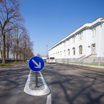 Die Alfred-Schütte-Allee in Köln-Porz