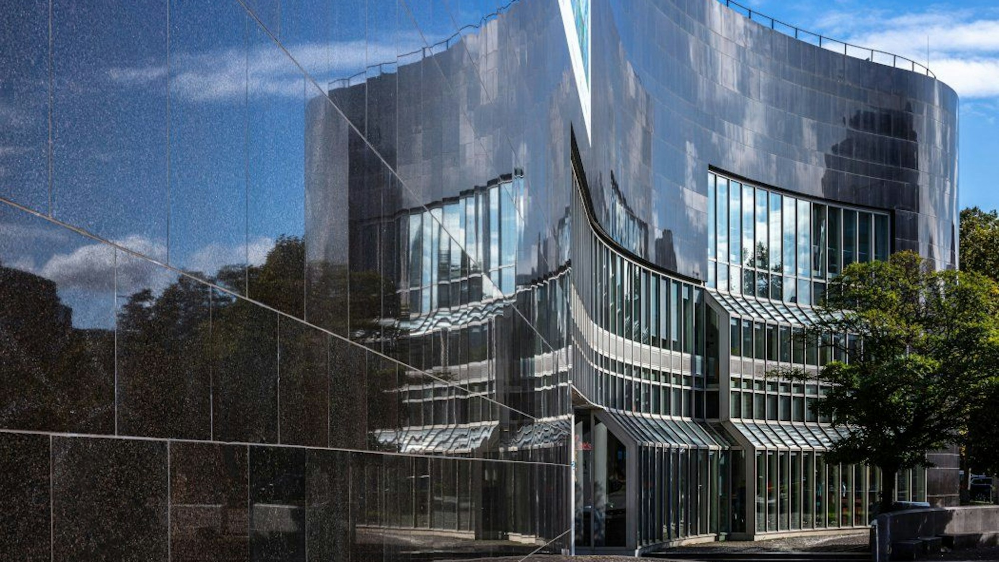 Museum K20 Kunstsammlung NRW am Grabbeplatz in Düsseldorf.