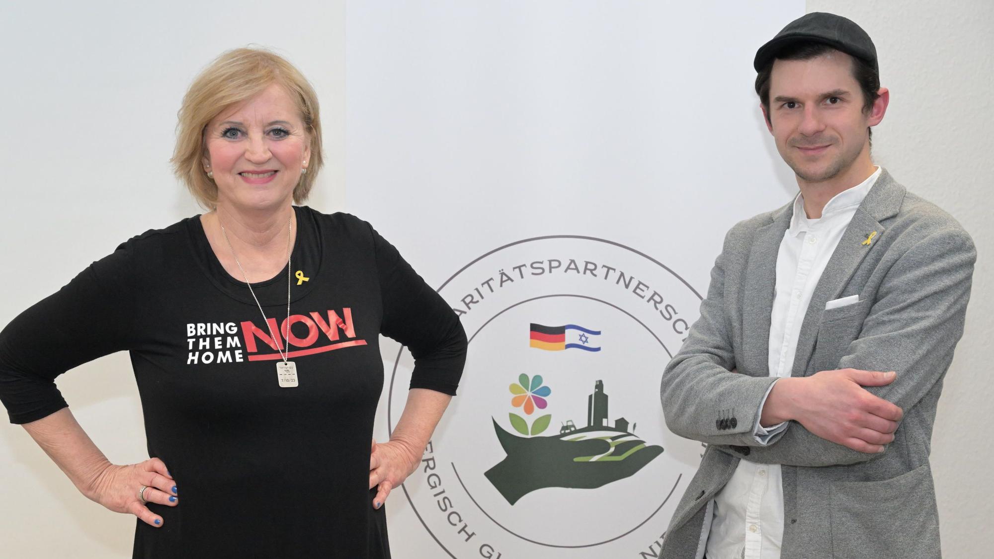 Berichteten von ihrer Reise nach Israel und dem Kibbuz Nir Noz: Petra Hemming und Roman Salyutov.