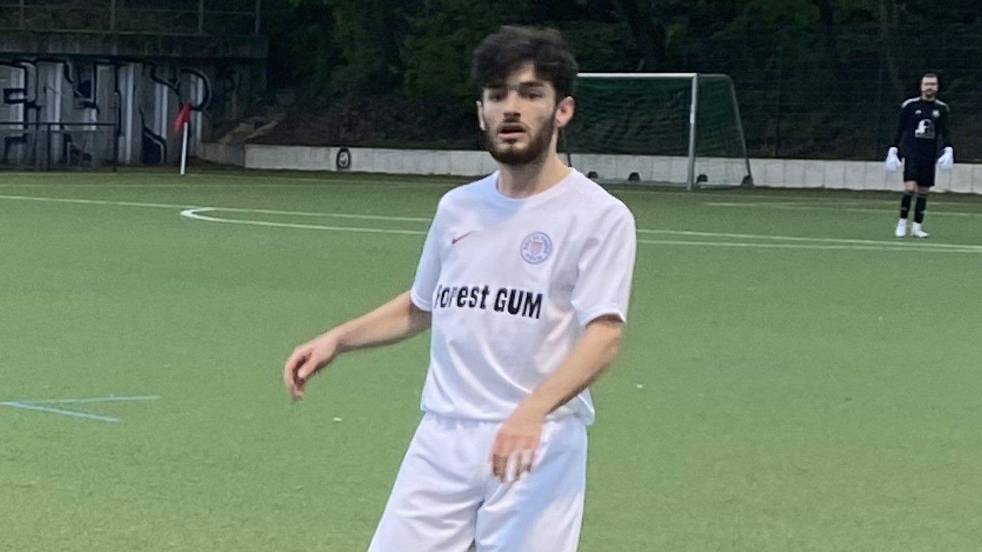 Mario Nasturzi von Olympia Köln kämpft mit seinem Team um den Aufstieg.