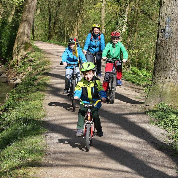 Mit Kindern unterwegs auf dem Strunde-Radweg am Wasser: Teil 1 unserer Serie „Rauf aufs Rad.“