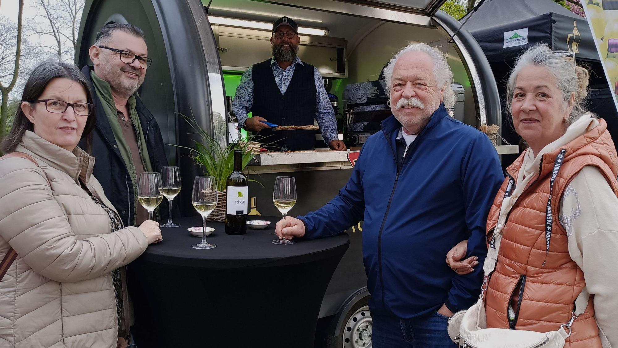 Weinkenner genossen beim Auftakt im April die kalabrischen Weine von Umberto Mazza.