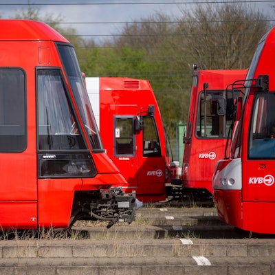 Strassenbahnen stehen auf dem Gelände des Betriebshofs der KVB an der Ostmerheimer Strasse.