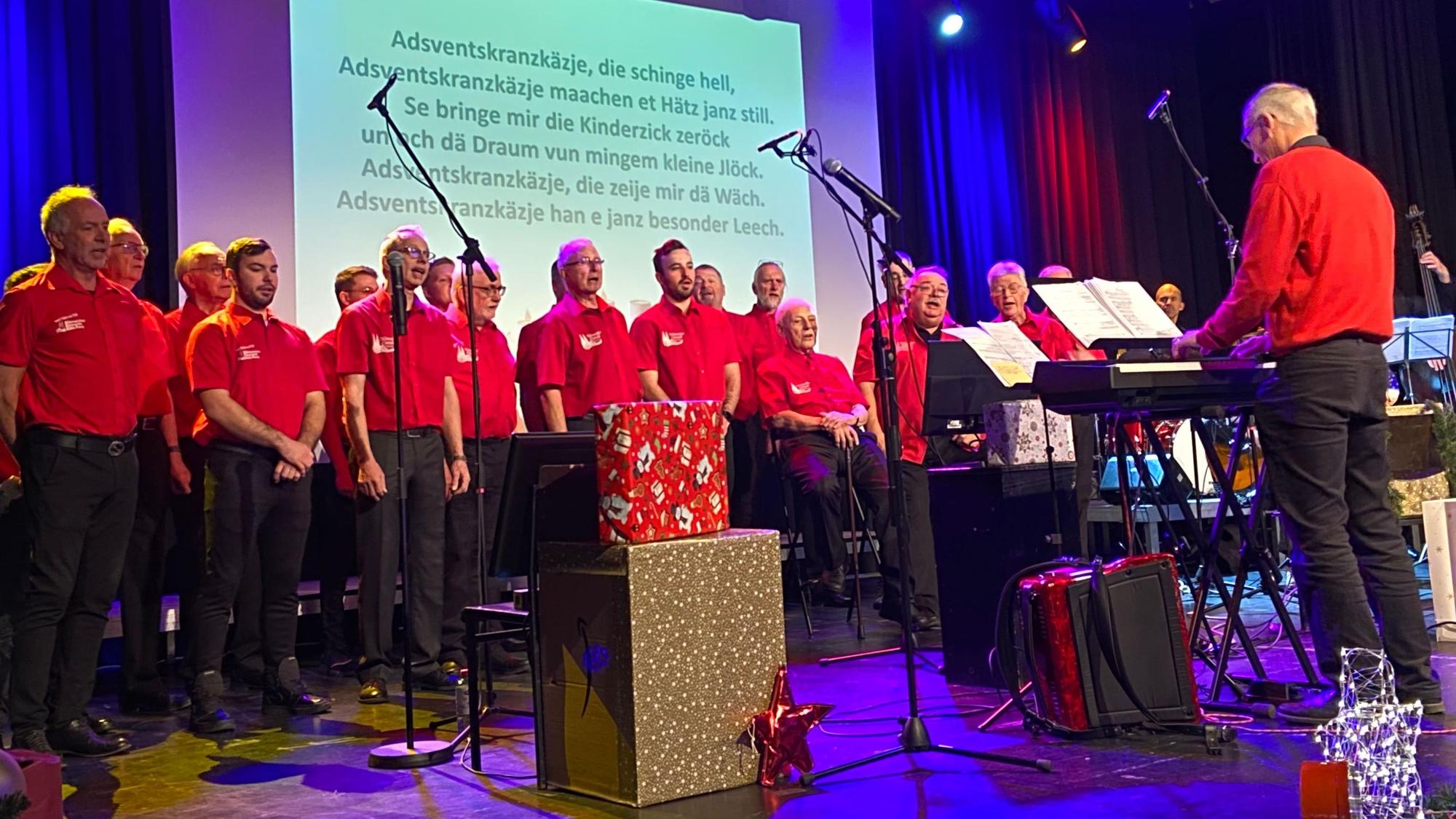 Der Männerchor Eintracht singt Lieder für die Kölsche Seele und taucht beim „Kölschen Vörmeddaach“ in die rheinische Musikgeschichte ein