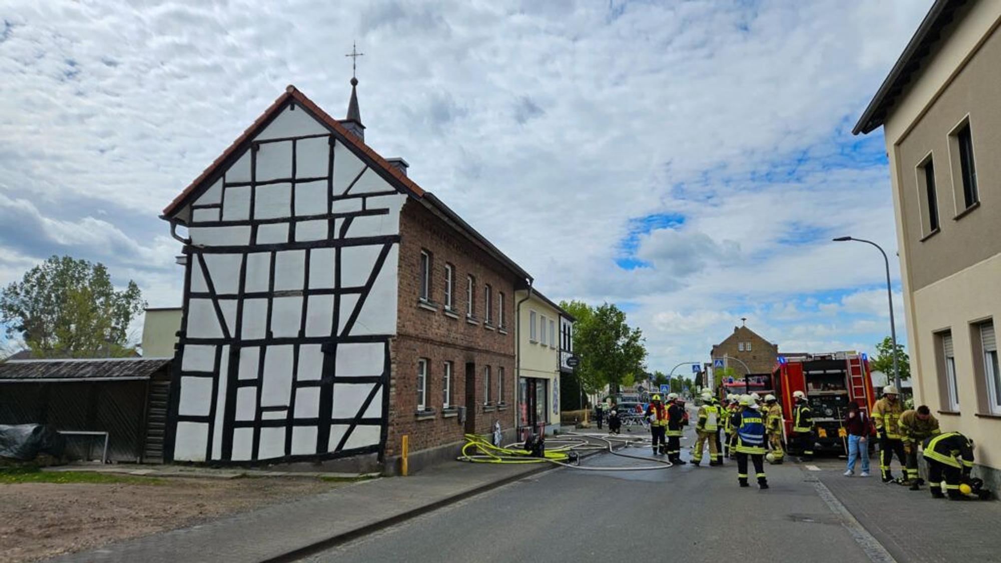 Die Töpferstraße in Adendorf war während des Einsatzes gesperrt.