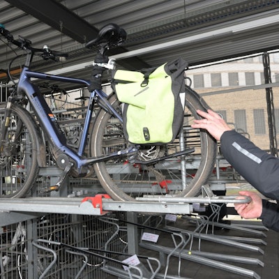 Ein neues Zugangssystem sowie neue Einstellmöglichkeiten modernisieren die Radstation am Busbahnhof.