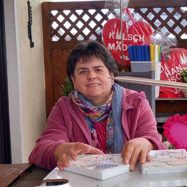 Maiherzenwerkstatt von Birgit Haas in Bornheim