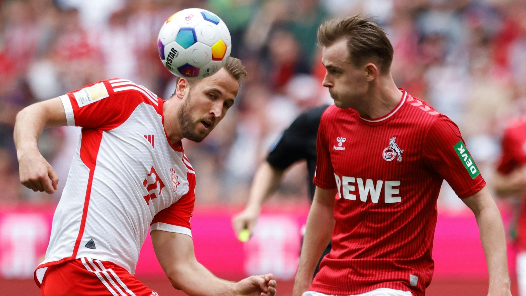 Jacob Christensen (rechts) im Spiel gegen Harry Kane