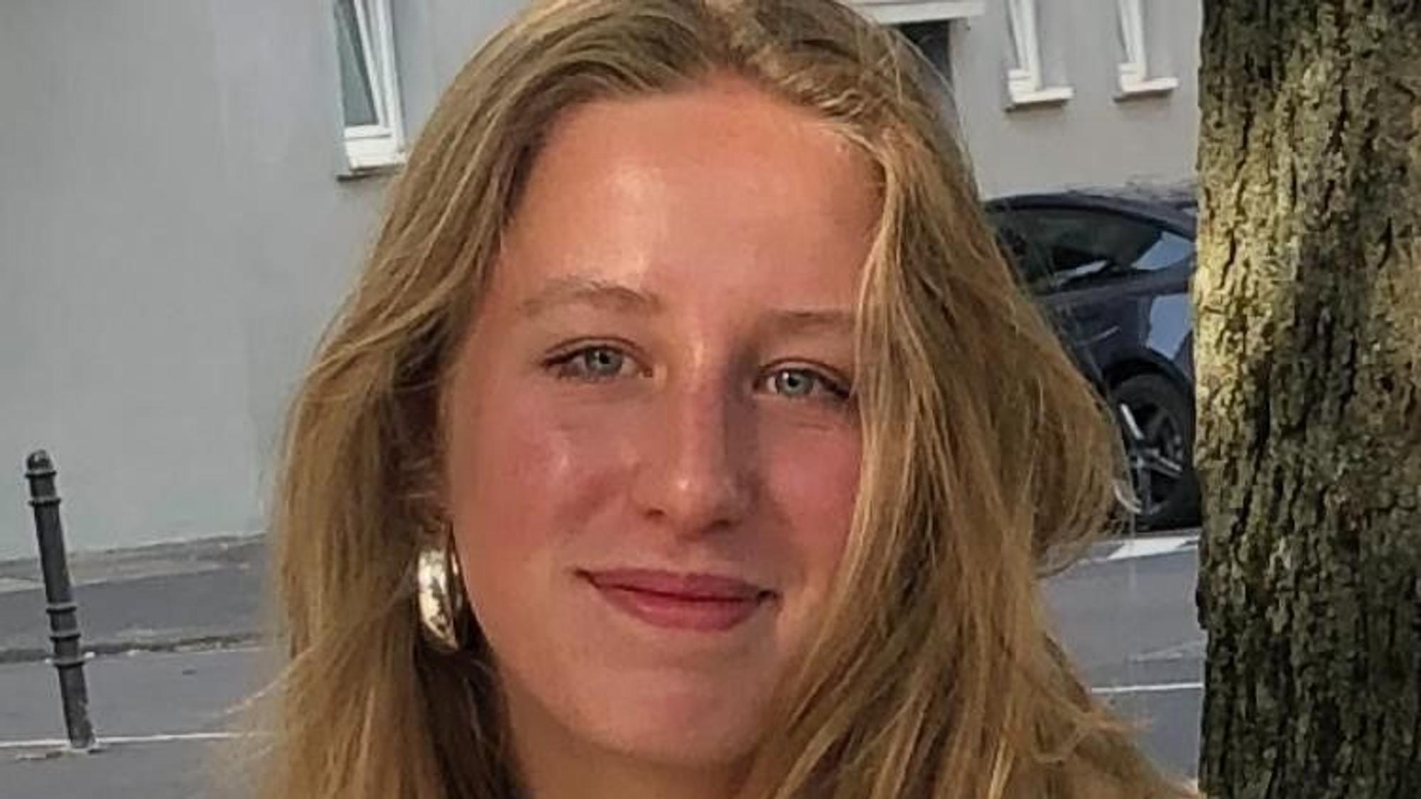 Antonia macht gerade Abitur.