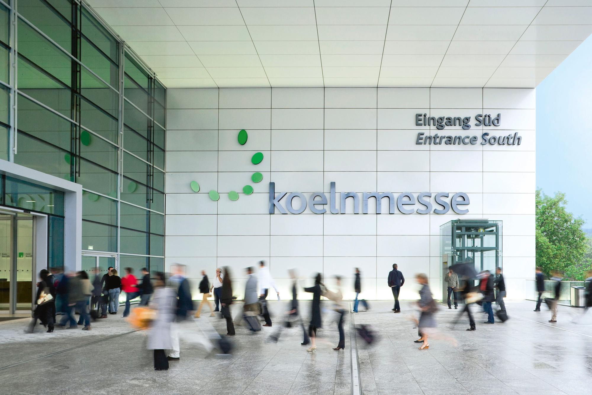 Heute ist die Messe geprägt von moderner Architektur etwa am Südeingang.