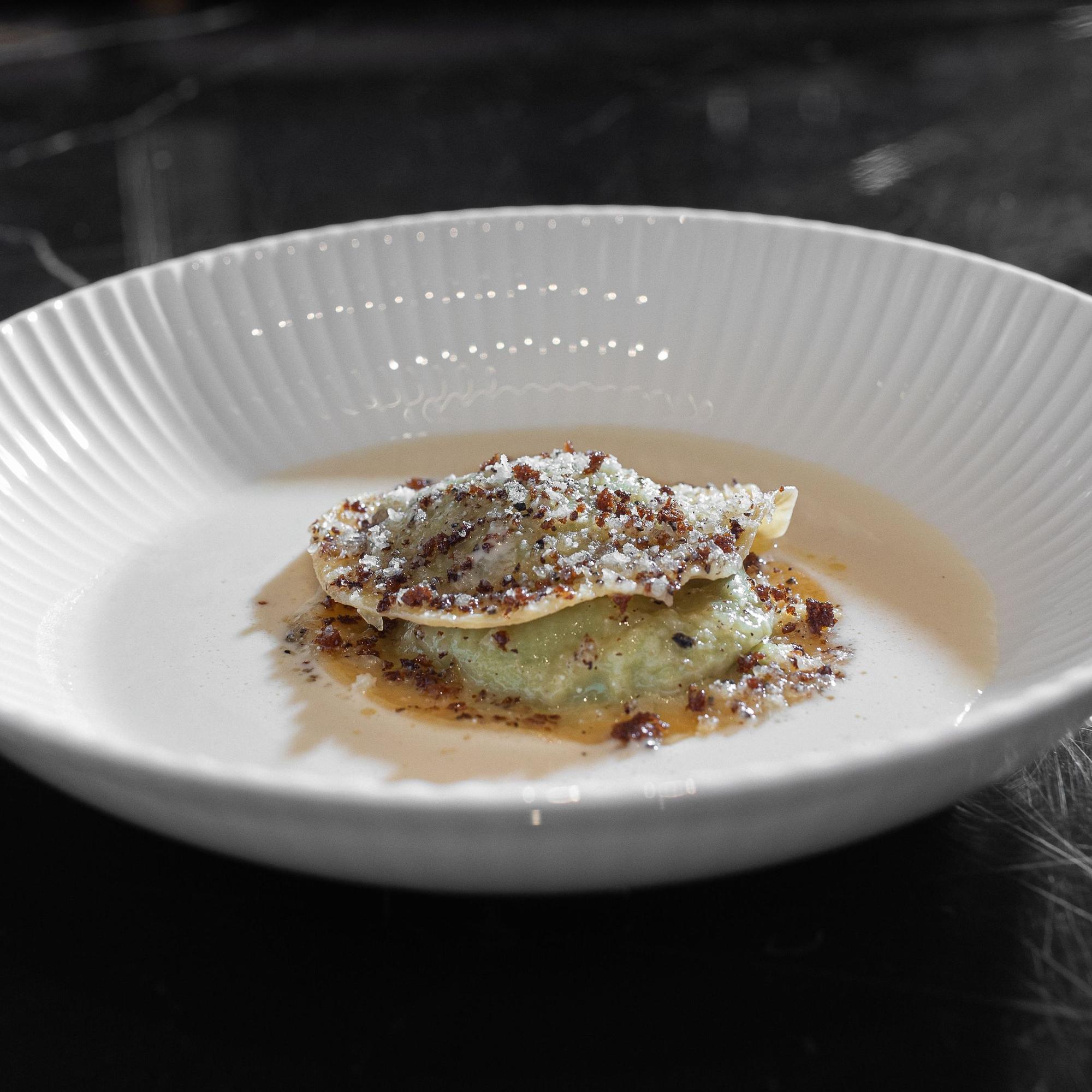 Erbsenravioli/Pecorino a Pepe/Roggen im „Otto Für Dich“