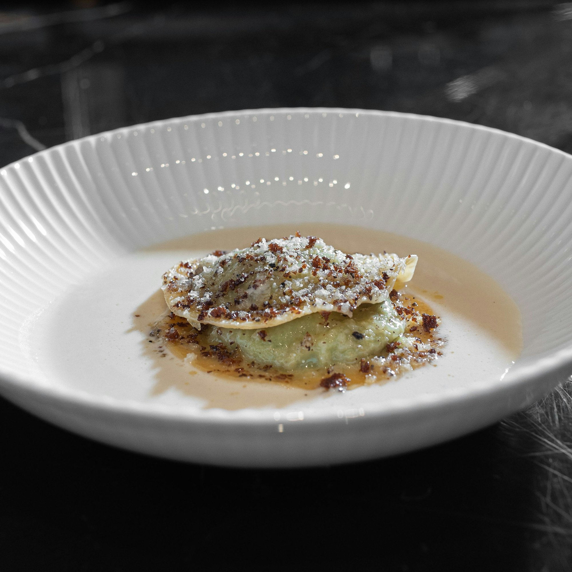 Erbsenravioli/Pecorino a Pepe/Roggen im „Otto Für Dich“