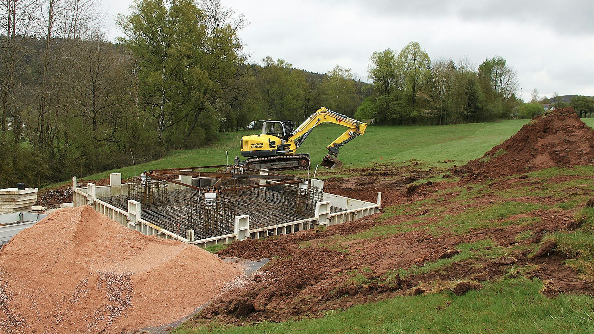 Das Bild zeigt den Bereich, auf dem der Funkmast errichtet werden soll.