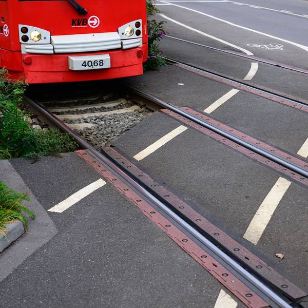 Eine KVB-Bahn