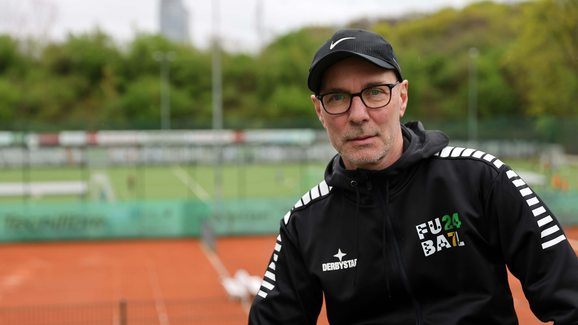 Alles im grünen Bereich: Tobias Thomas liebt den Fußball und die Emotionen, die das Spiel entfachen kann.